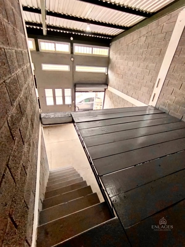 Zona 12 • Bodega en Renta • Colonia La Reformita • 100 M² - 4