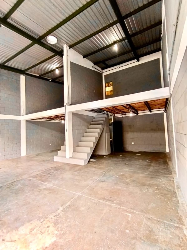 Zona 12 • Bodega en Renta • Colonia La Reformita • 100 M² - 2