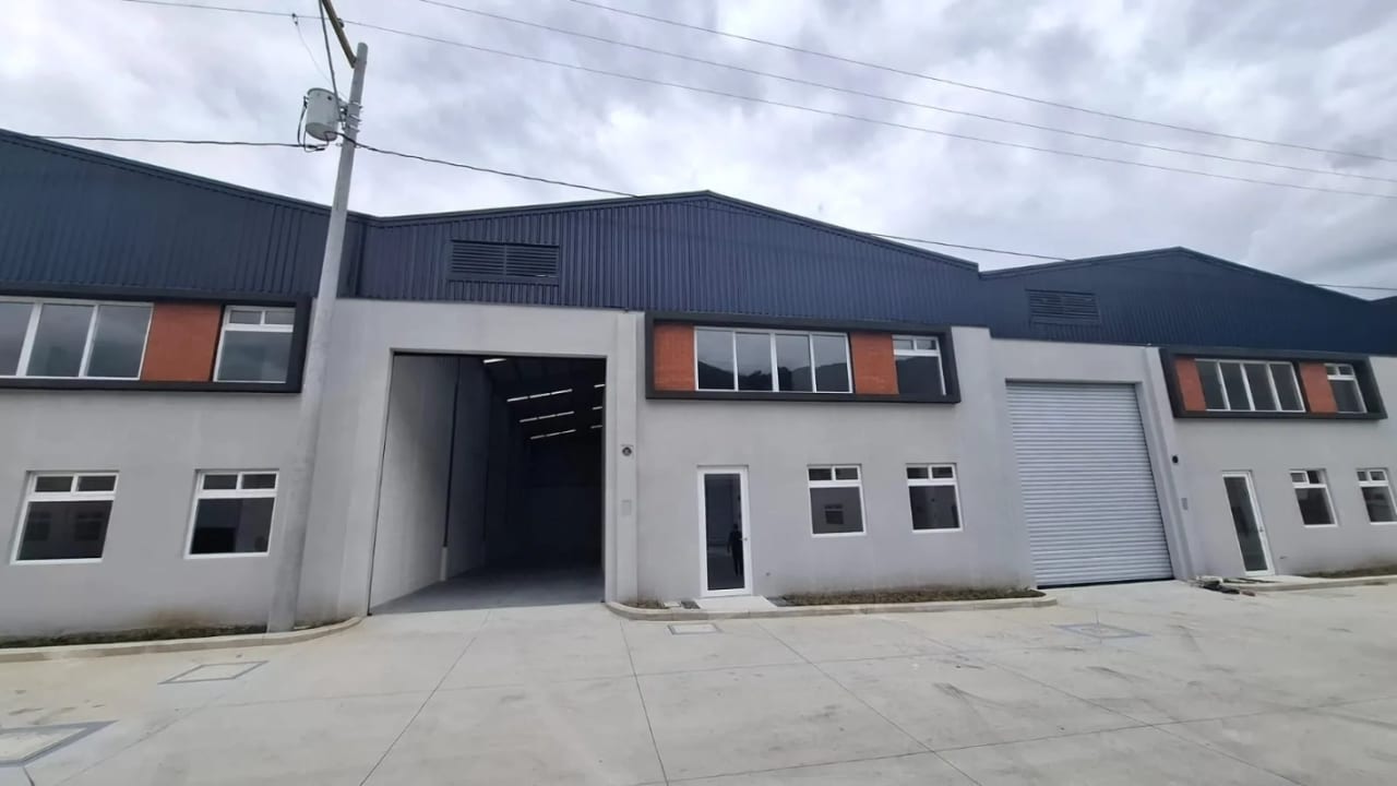 ALQUILO OFIBODEGA EN AMATITLAN - PARQUE INDUSTRIAL DISTRIPARK — Bodega / Ofibodega en Alquiler en Amatitlán, Guatemala, Ciudad — foto 5 de 5
