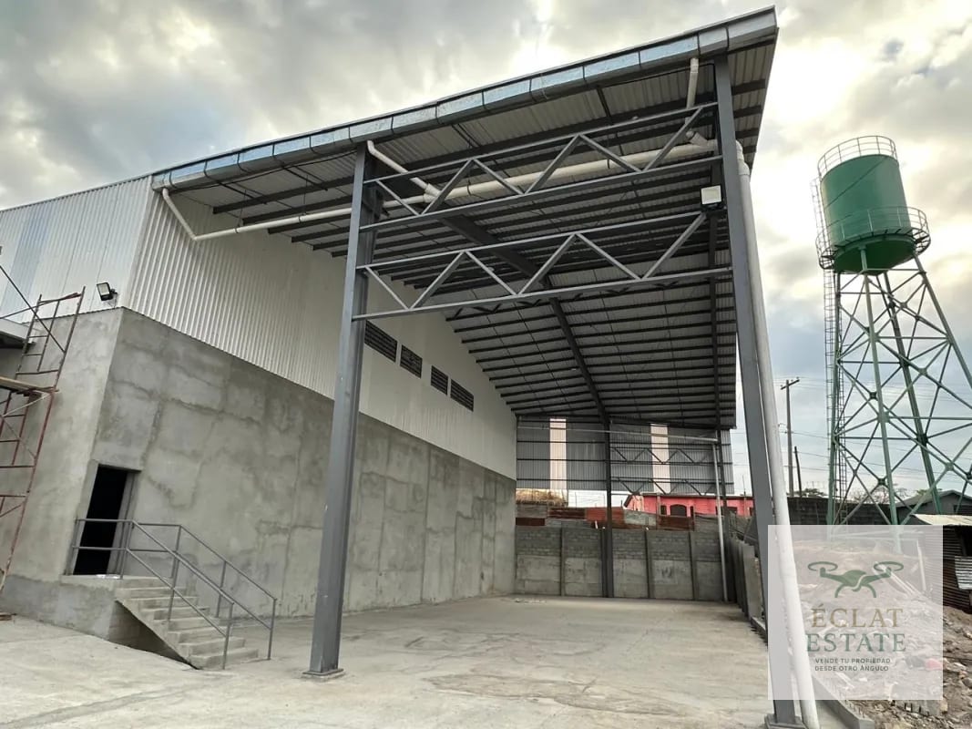 Bodega Industrial en Renta – 2,680 m² | Km 62 Autopista Palín–Escuintla | Complejo Logístico — Bodega / Ofibodega en Alquiler en Palín, Escuintla — foto 2 de 6
