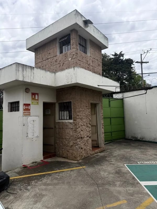 Venta o Alquiler  de Bodega en Ciudad San Cristobal en Granjas — Bodega / Ofibodega en Venta en Zona 8 Mixco, Guatemala, Ciudad — foto 2 de 8
